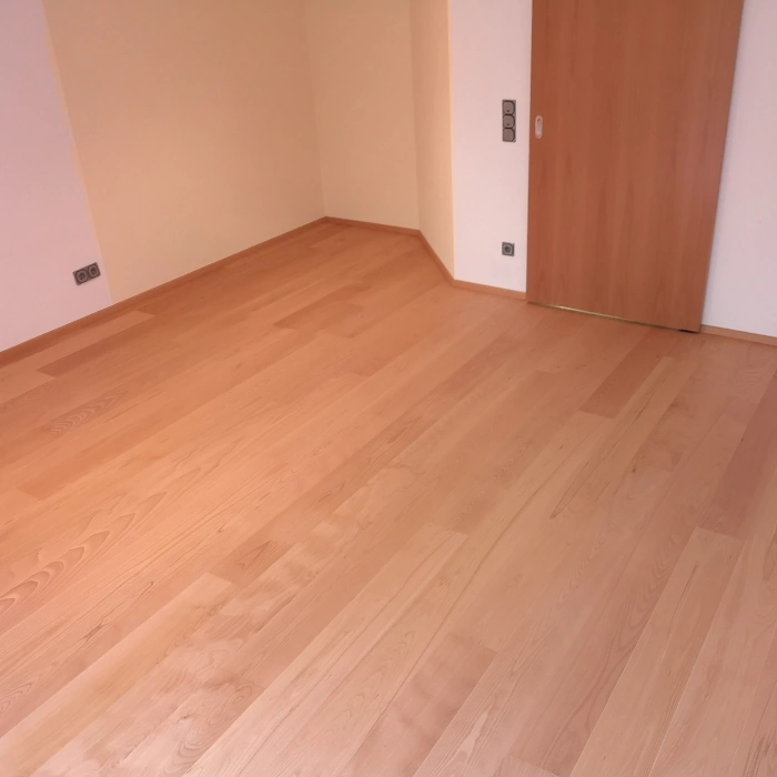 Referenzbild 1 von Holz-Wiegand in Würzburg zum Parkettboden Landhausdiele Buche Country geölt