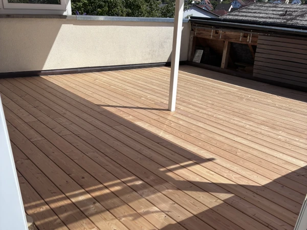 Terrasendielen bei Holz-Wiegand in Würzburg